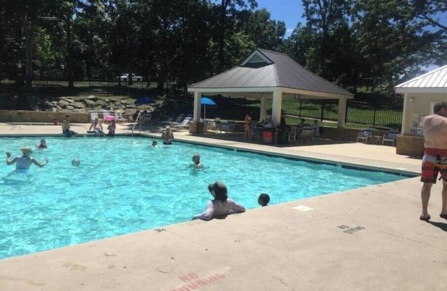 1 Bdr Golf Resort w Lake Pools Hot Tub.