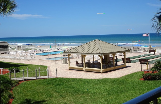 1 Bdrm.2025 Year round time slots .Great View & Reviews.on the no drive sand