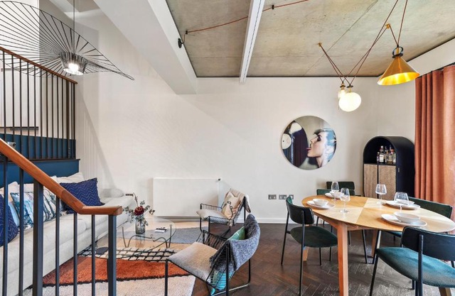 1 Bed Executive Apartment near Kings Cross & Camden FREE WIFI by City Stay Aparts London