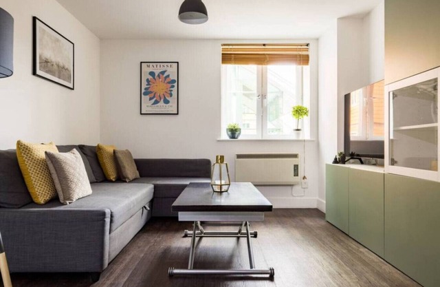 1-Bed Flat in Vibrant Lambeth