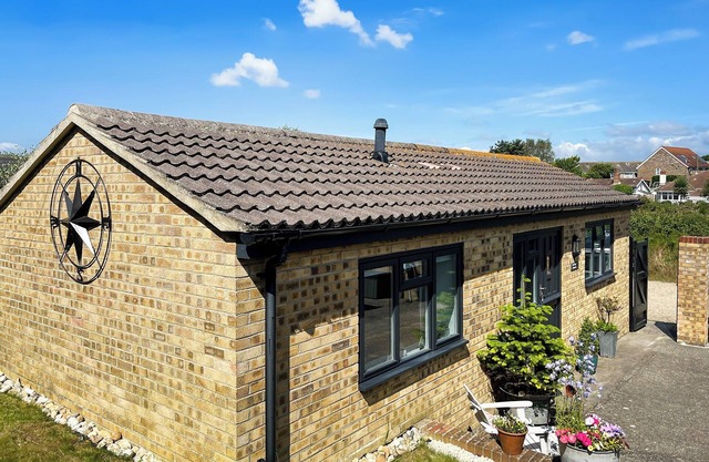 1 bedroom accommodation in Pagham near Bognor Regis