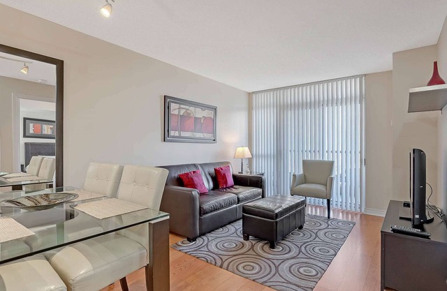 1 Bedroom/1 Bathroom Suite