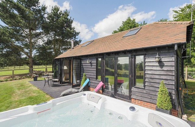 1 bedroom accommodation in White Colne, near Colchester