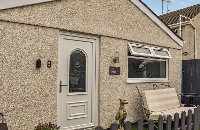 1 bedroom accommodation in Porthcawl, near Bridgend