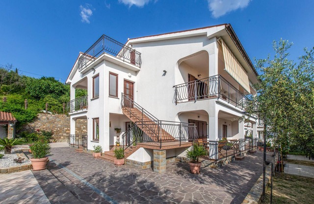 1 bedroom awesome apartment in Secovlje