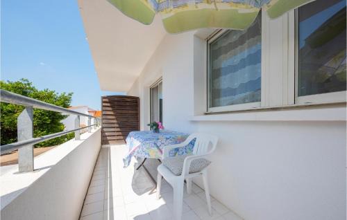 1 Bedroom Awesome Apartment In Royan