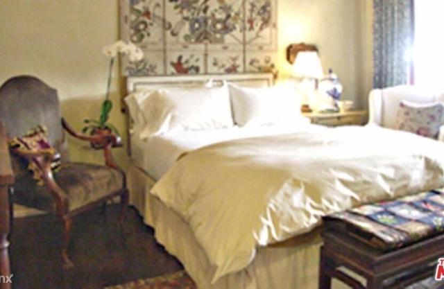 1 Bedroom Condo L-(588899) by Houzlet