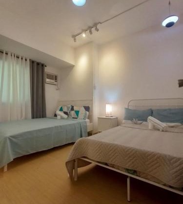 1 Bedroom Condotel infront of US Embassy with Partial Bay View