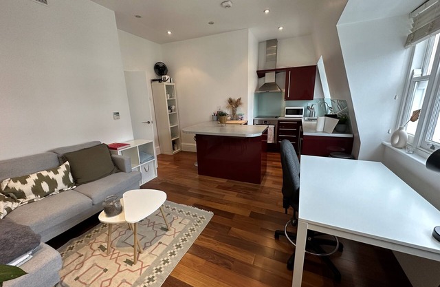 1 bedroom flat - fully equipped