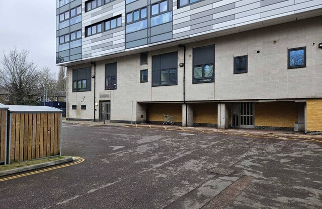 1 bedroom flat in Battersea
