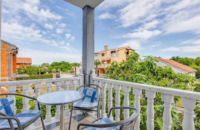 1 bedroom gorgeous apartment in Marsici