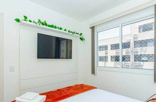 1 Bedroom + Living Room, well located with Garage and AR.