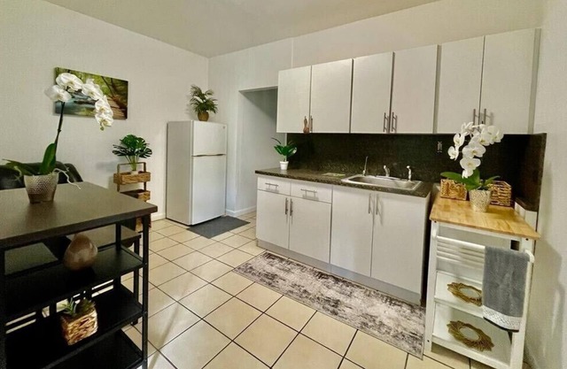1 bedroom located in Homestead Fl , Near Fl keys , private parking