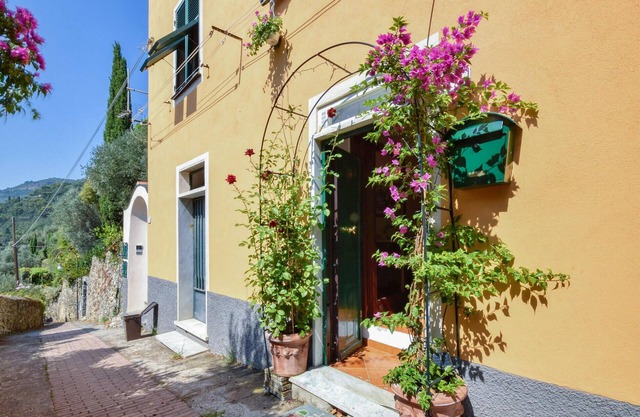 1 bedroom nice home in Pieve Ligure