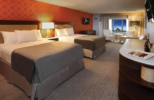 1-Bedroom Suite at a Hotel