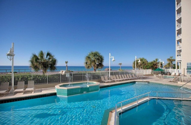 1 Bedroom Suite on Destin Beach, Wyndham Majestic Sun!