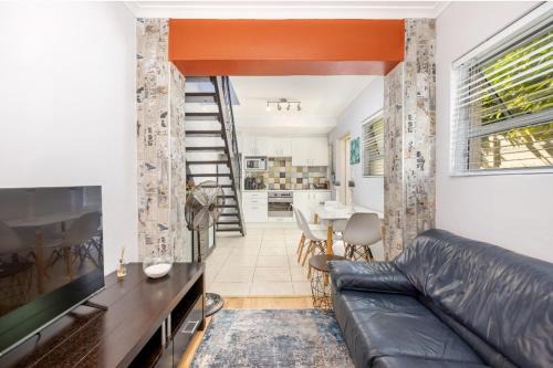 1 Bedroomed Serendipity Cottage West Beach, Cape Town