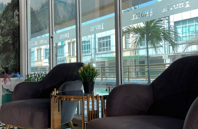 1 Hotel Kuchai Lama
