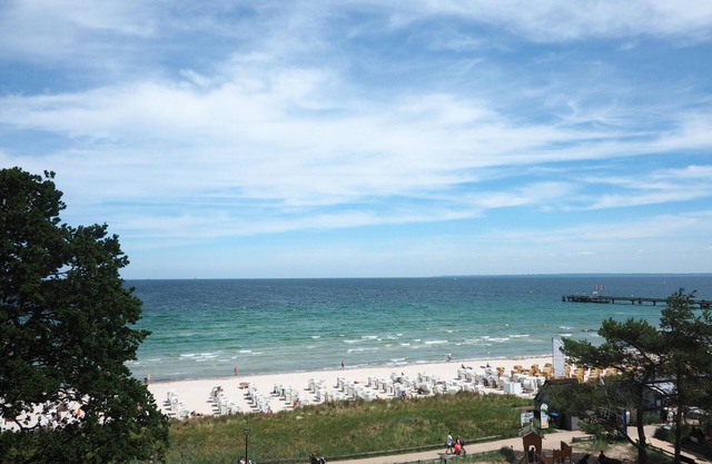 1-room apartment with panoramic lake view in the apartment house Strandhotel - Stra