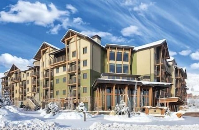 1 Wyndham Resort, Ski-In/Out, Pool, Hot Tub!