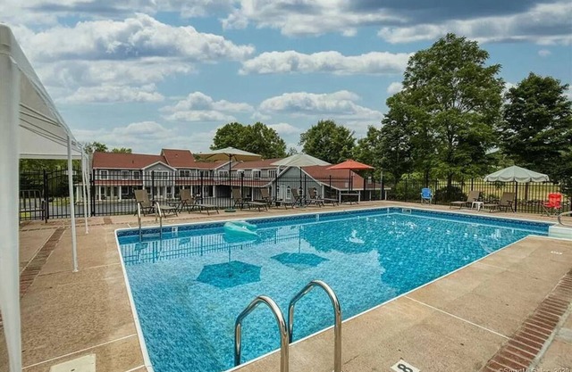 10,500 SF Luxury Estate 10 BR +11 Bath, Pool, Hot Tub