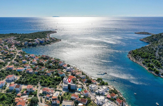 10 bedroom gorgeous home in Razanj
