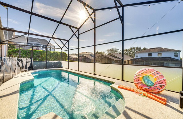 10 Mi to Disney: Family Retreat w/Game Room!