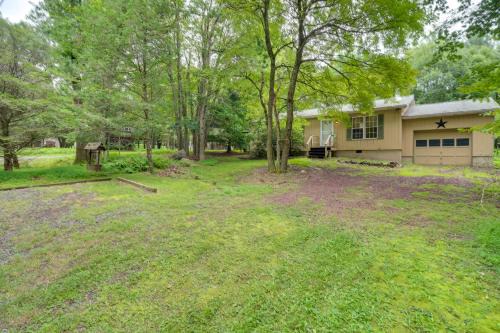 10 Mi to Pocono Raceway Cozy Albrightsville Home!