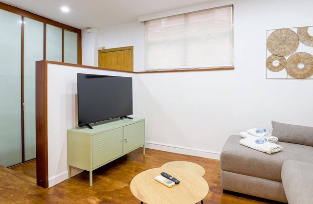 10. Torrent Flors Apartment