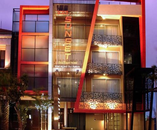 100 Sunset Boutique