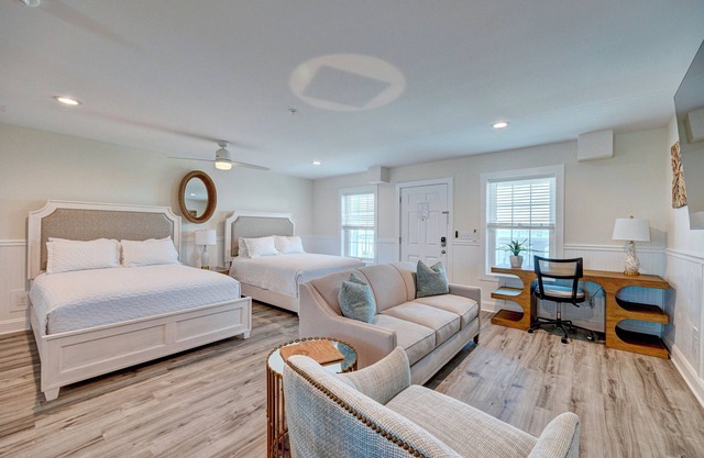 1005 Queen Pet Friendly Suite, 1st Floor Surfside