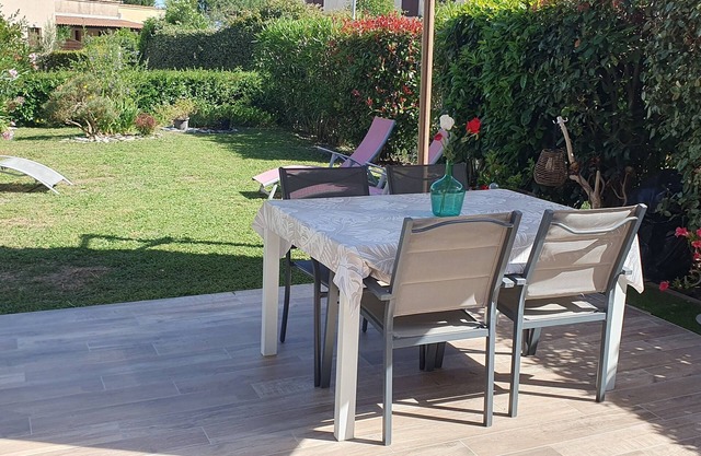 100m beach, house, 2 terraces, garden, air conditioning, WIFI + fibre