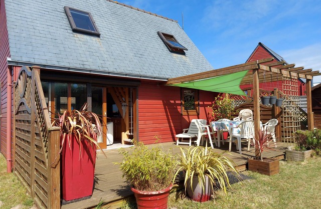 100m from the beach, house on the dune for 5