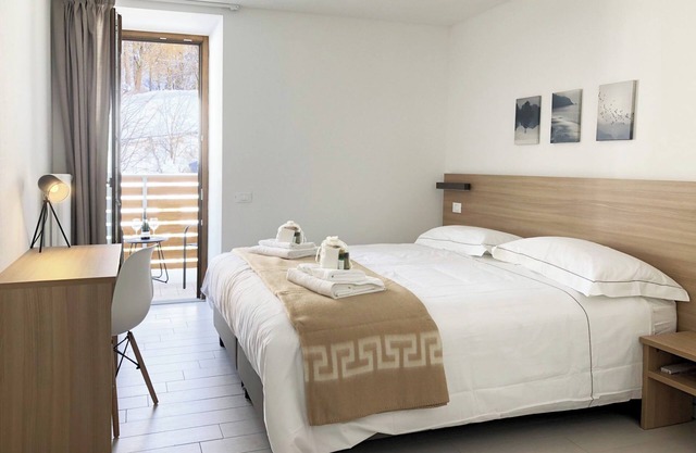 103 - 4 PAX – BALCONY