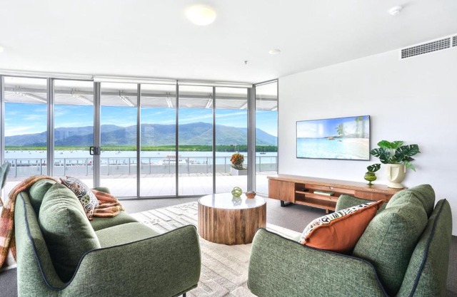 11 Harbour Lights with Ocean Views
