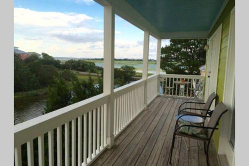 115 Harbour Key Drive