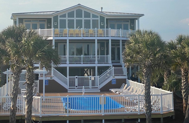 12 Bedroom OCEAN FRONT! *NEWLY UPDATED FOR 2022 SEASON! *WEDDING FRIENDLY!