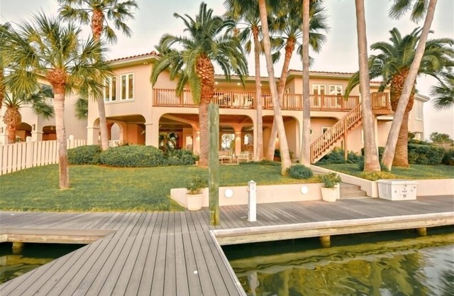 12 Kingfisher - Luxurious canal home on Key Allegro Island with sweeping views