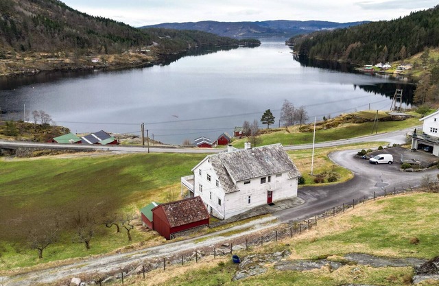 12 person holiday home in Masfjordnes