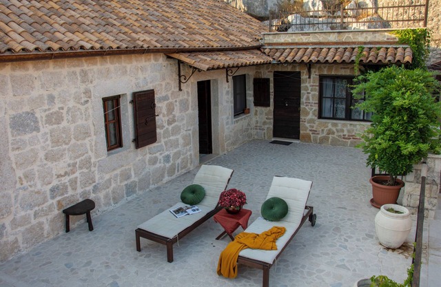 120 year old stone villa with overlooking Lake Skadar,15minutes from the capital