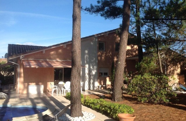 128 Despiau - Villa with swimming pool in a quiet area