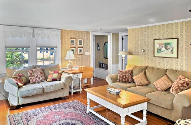 13 Lincoln Village Harwich Port Cape Cod - - Cap'n Eri