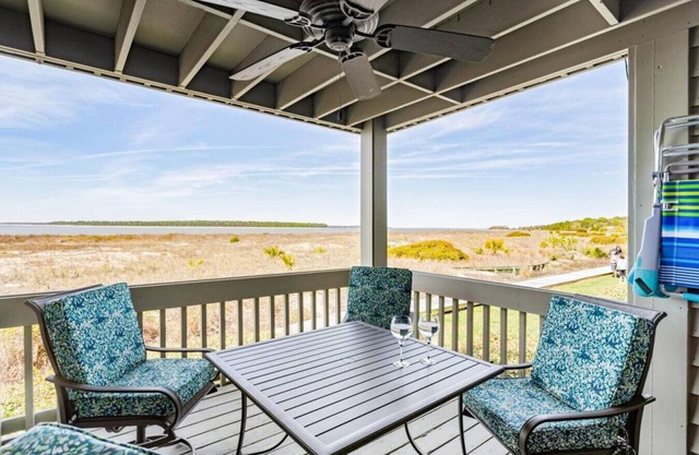 1315 Pelican Watch Villas is on the Beach - 5 Star Rating! - Free Amenity Cards