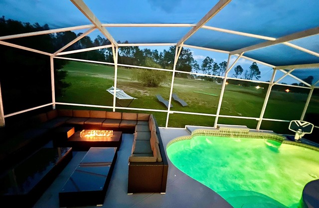 14 room DisneyEstate by AmericanVacationLiving