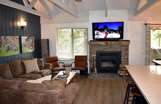 #142 A corner unit with a view of Mammoth Mountain from the dining area