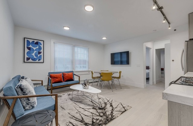 1425 Haro Street - 3 Bedroom /2 Bathroom