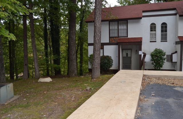 149LaViLn | DeSoto Courts Townhome | Sleeps 4