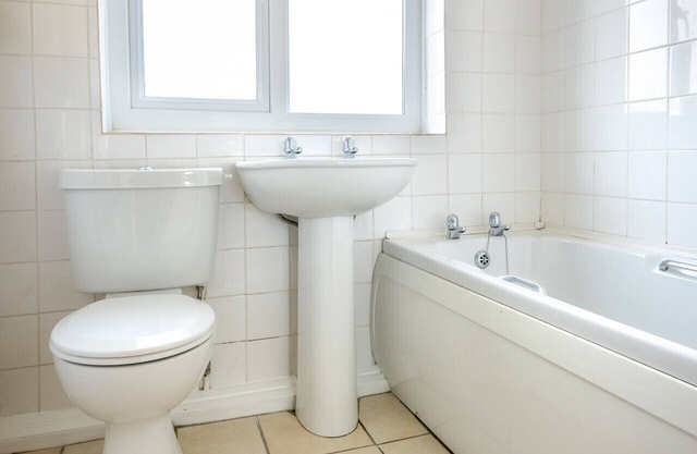 15 Lon Cernyw - Three Bedroom House, Sleeps 8