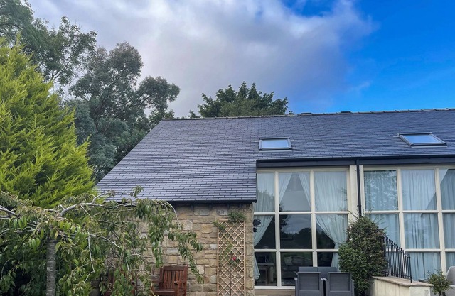 15 THE MEADOWS, family friendly, with pool in Kirkby Lonsdale
