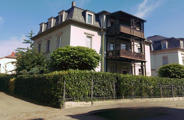 150 sqm in Dresden city villa from the Wilhelminian era.